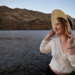 Meet your Posher, Angelina